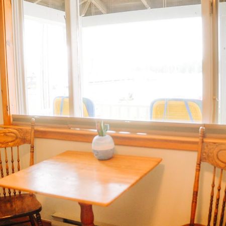 The Water'S Edge Inn & Gallery Baddeck Inlet Exterior foto
